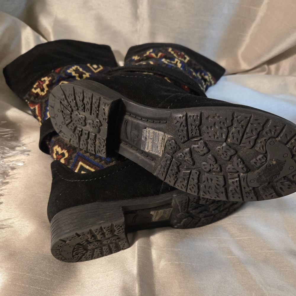 Muk Luks Slouchy Colorful Patterned Women's Boots - Picture 11 of 11